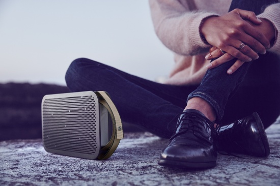 Bang&Olufsen посрещна пролетта с нова колекция в ярки цветове
