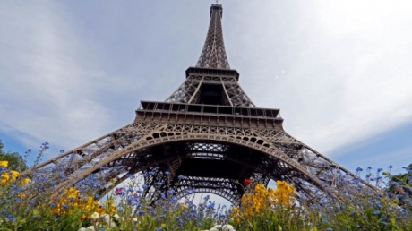 Напливът на французите към фондовете за имоти подклажда опасения за балон  pic