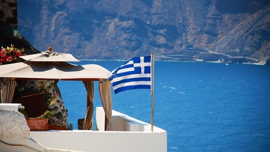 Гърция с мерки за привличане на повече български туристи и купувачи на имоти 