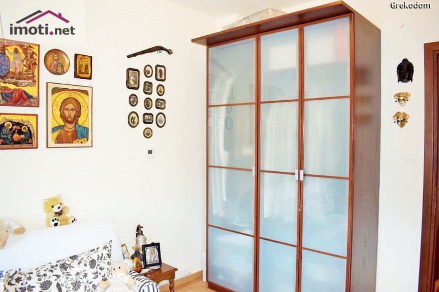 slider image