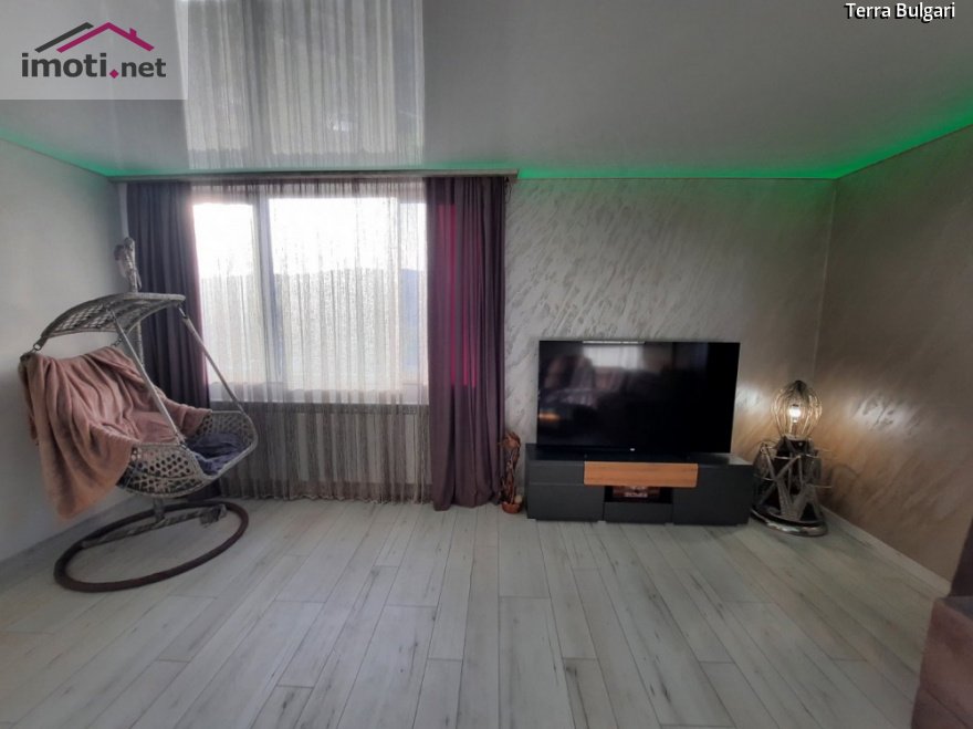 slider image