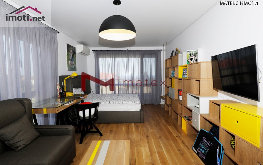 slider image