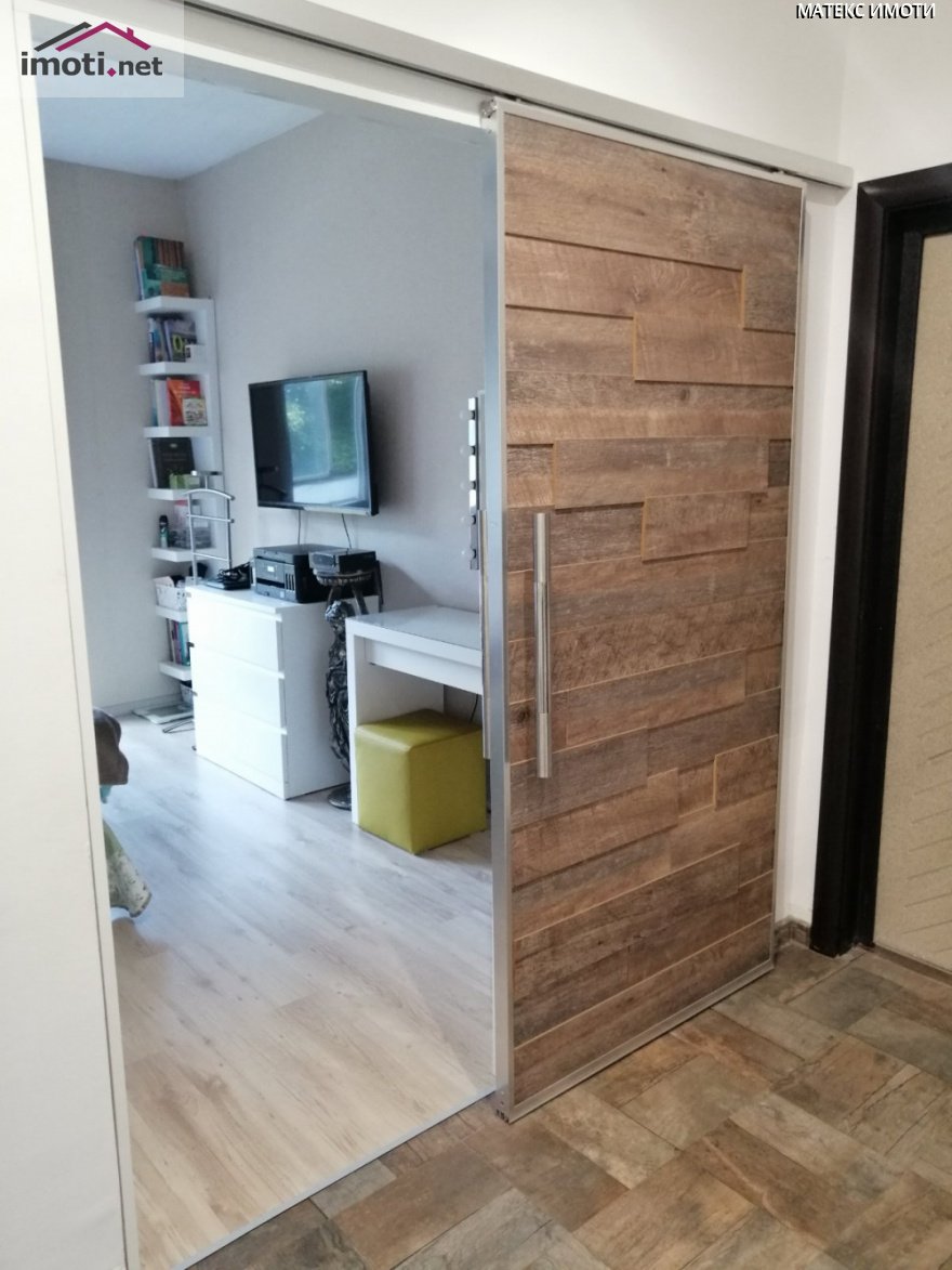 slider image