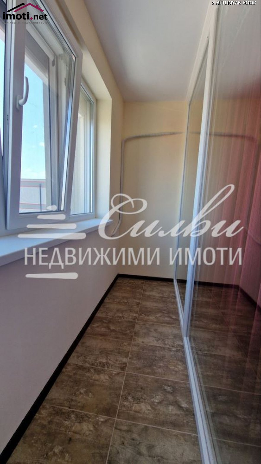 slider image