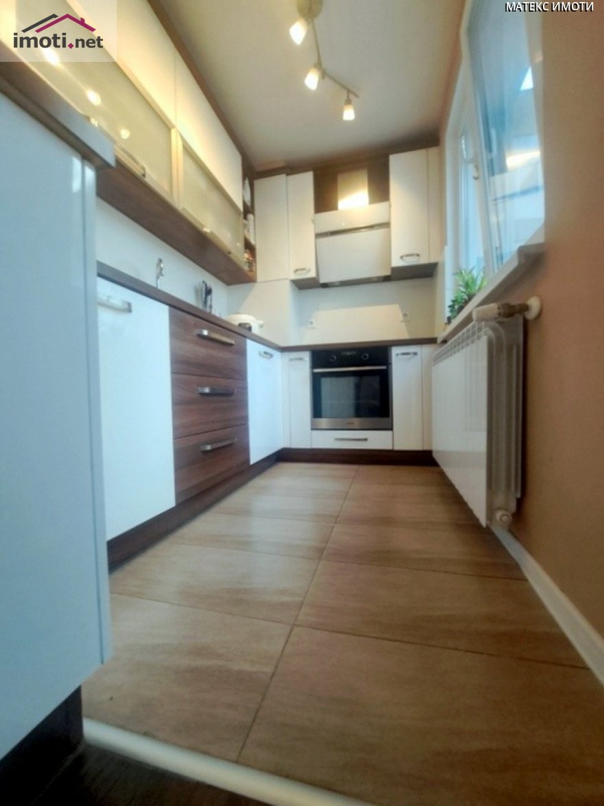 slider image