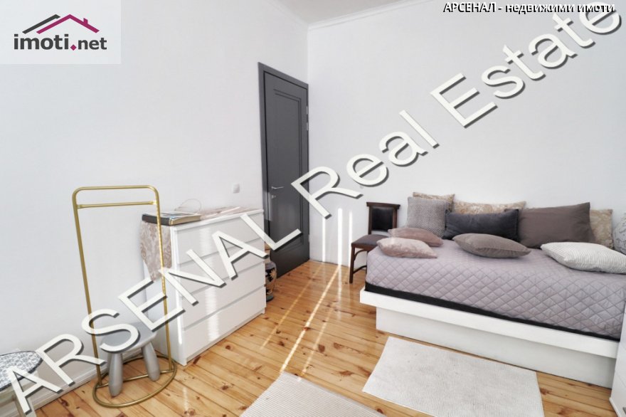 slider image