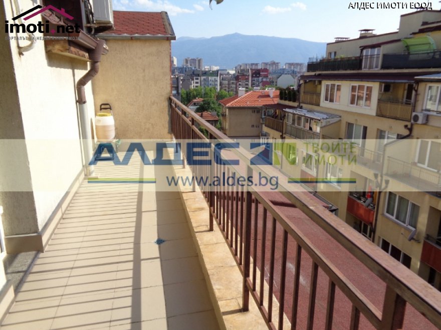 slider image