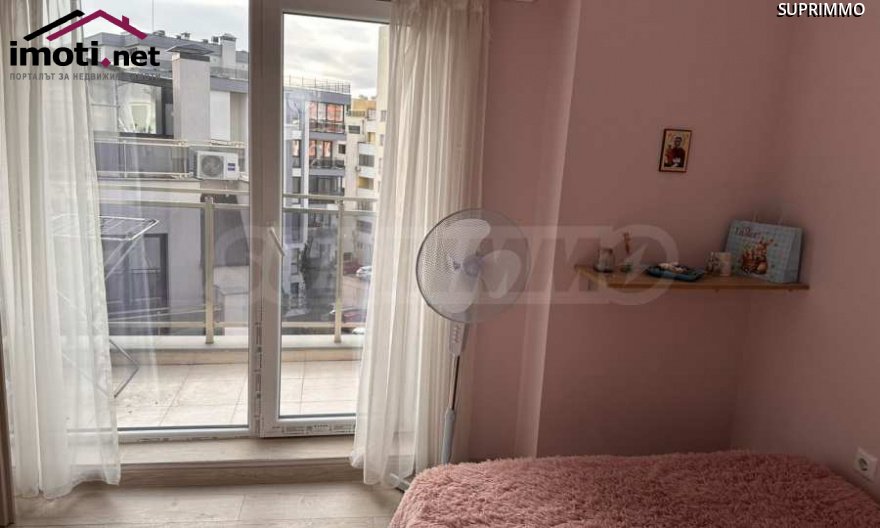 slider image