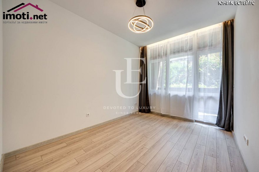 slider image