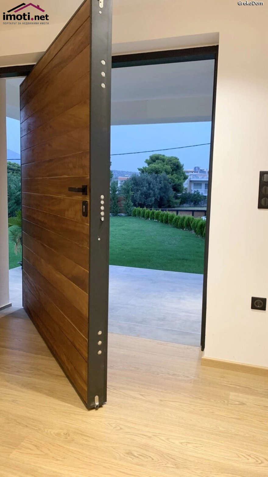 slider image
