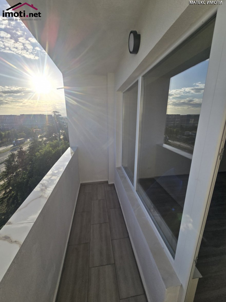 slider image
