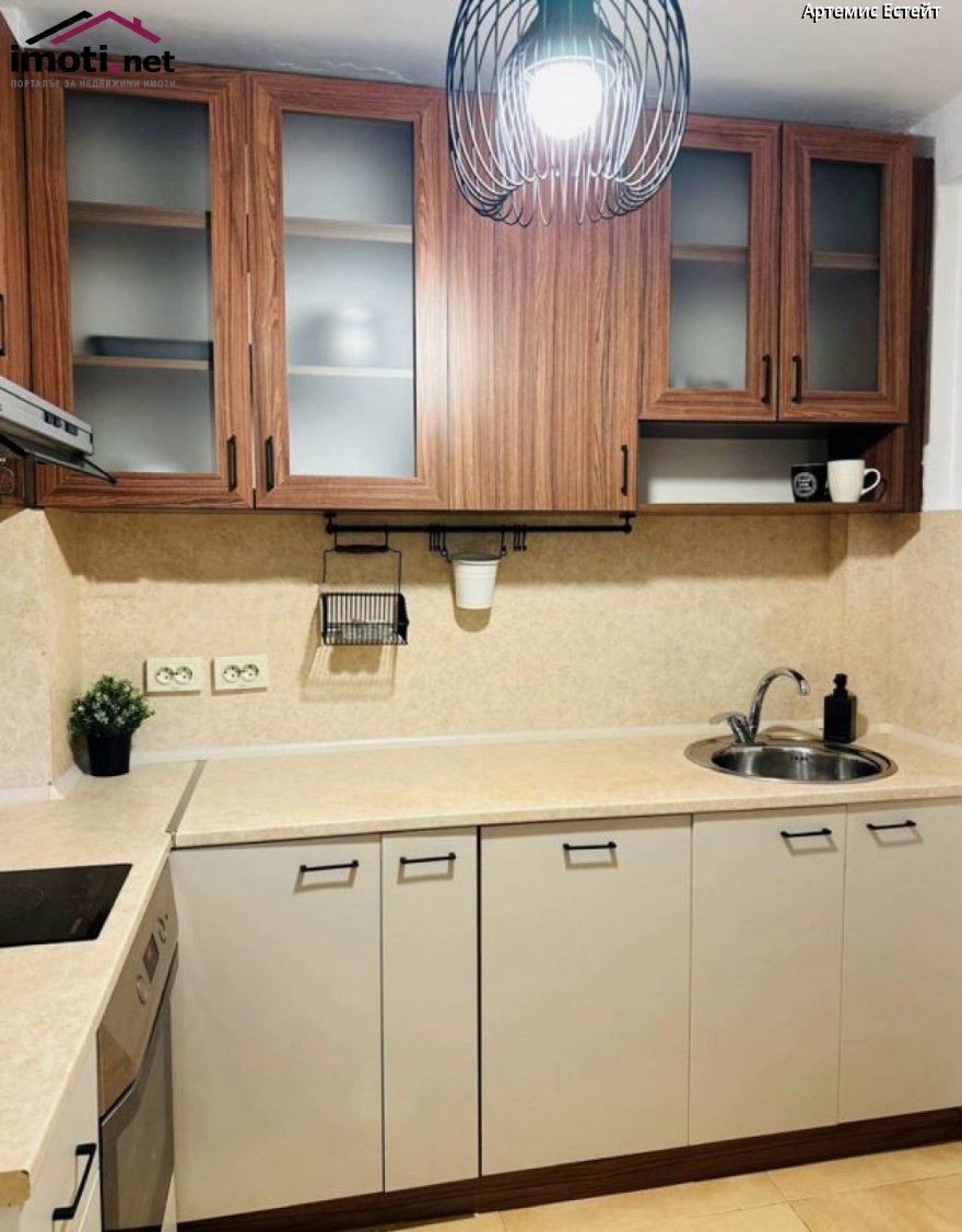 slider image