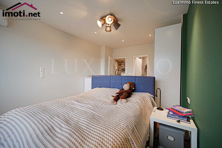 slider image