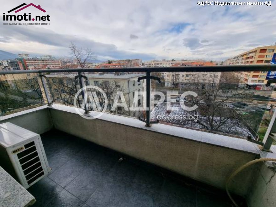 slider image