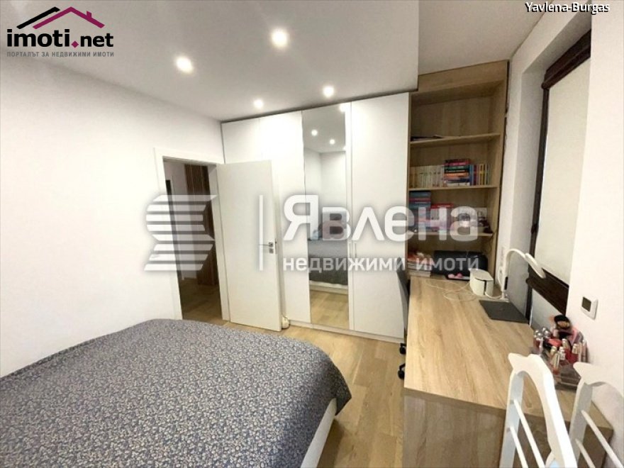 slider image