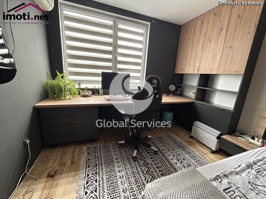 slider image