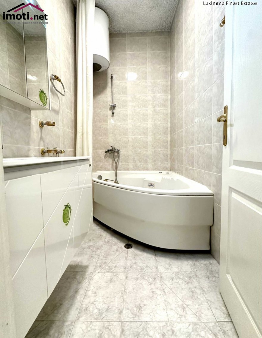 slider image