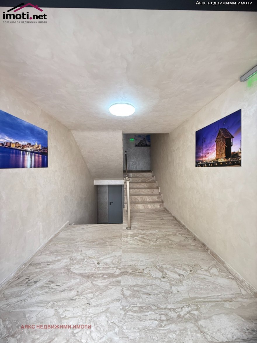 slider image