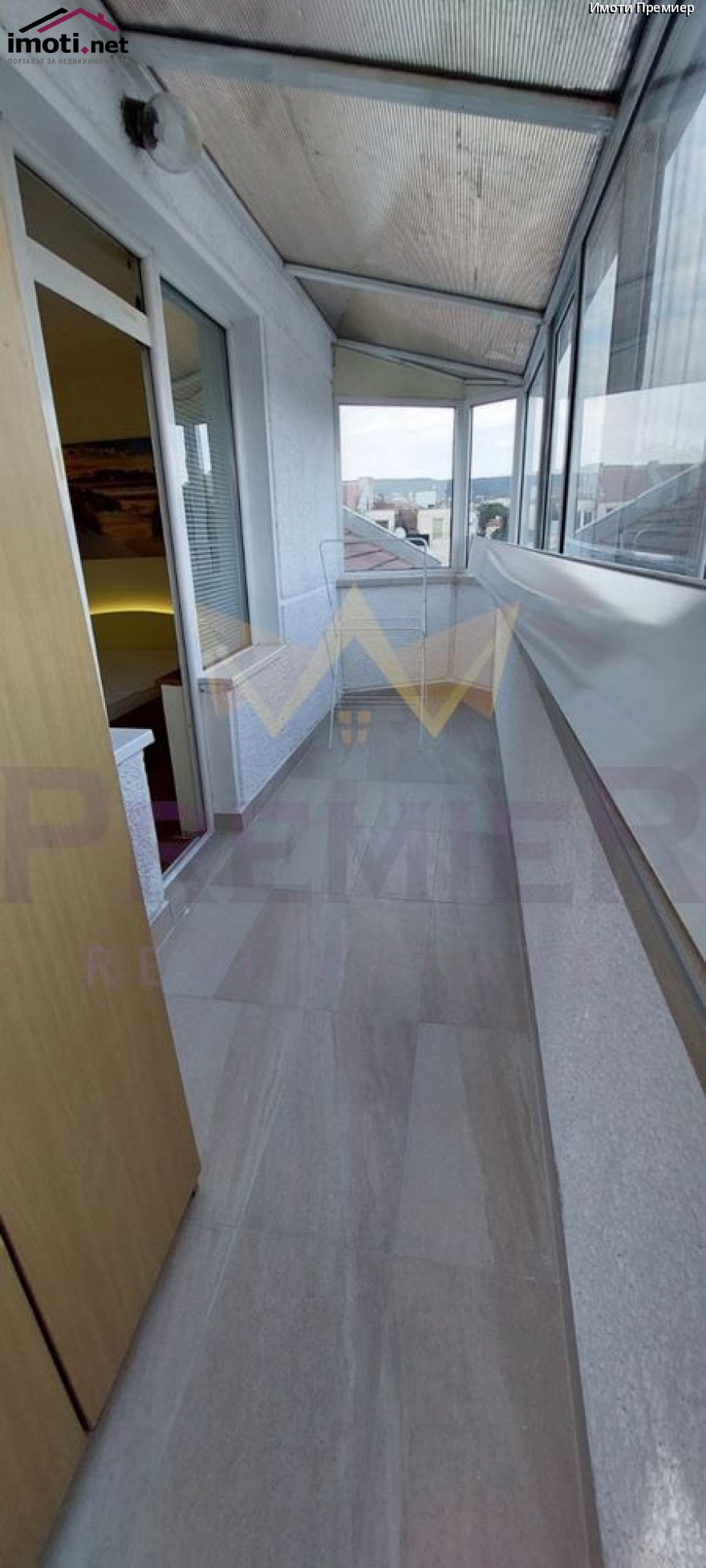 slider image