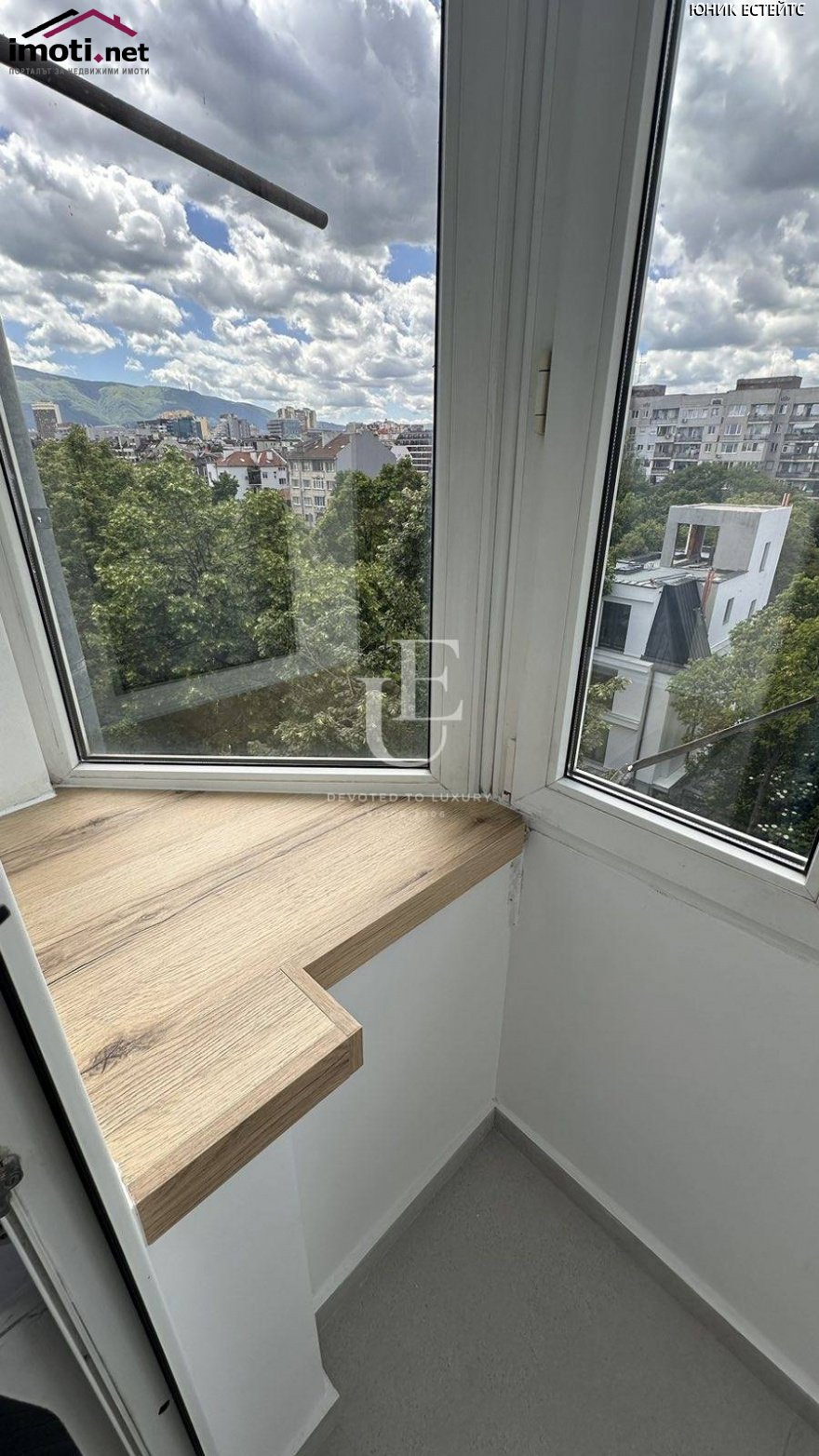 slider image