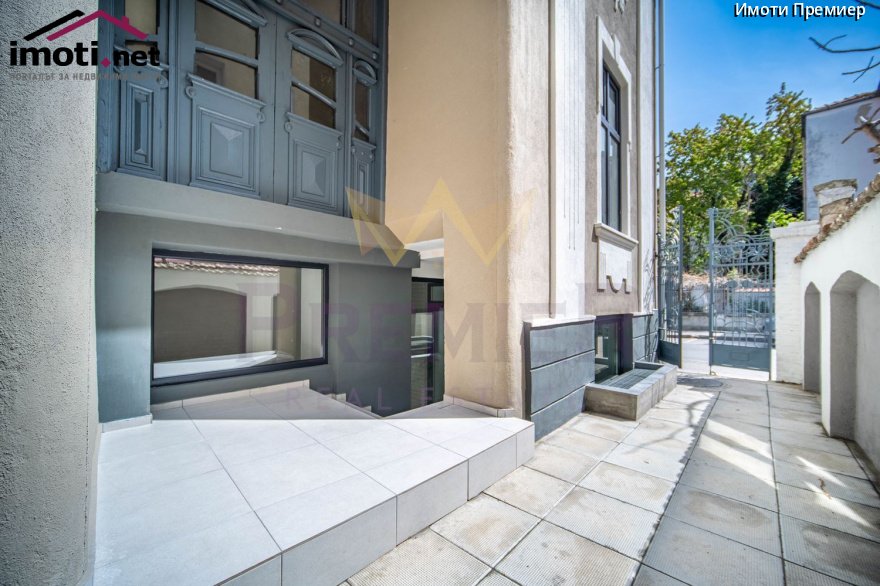 slider image