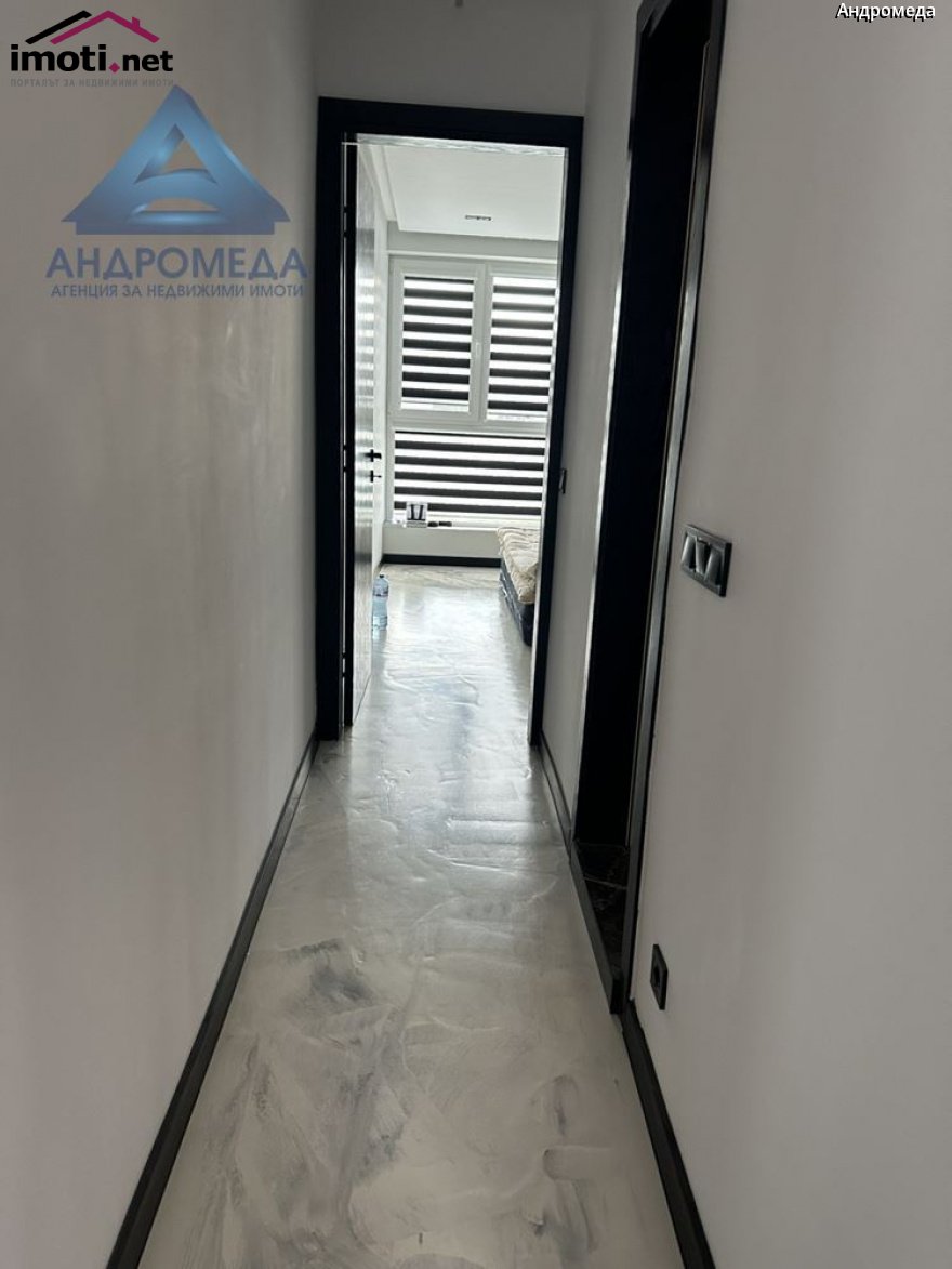 slider image