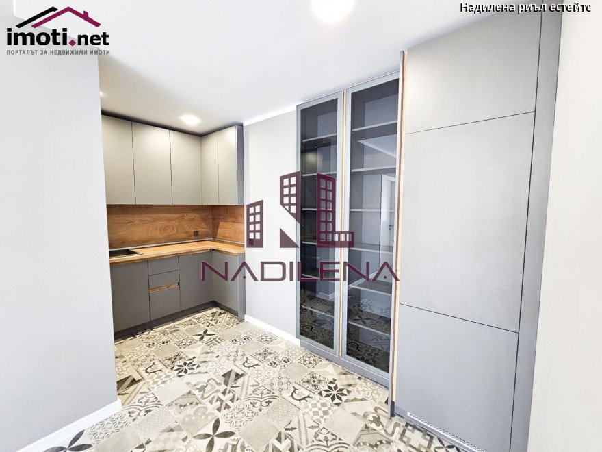 slider image