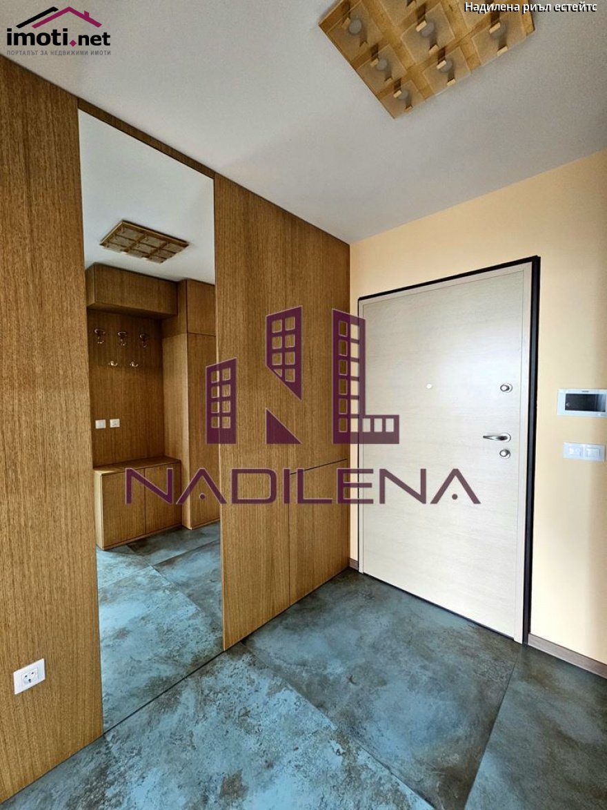 slider image