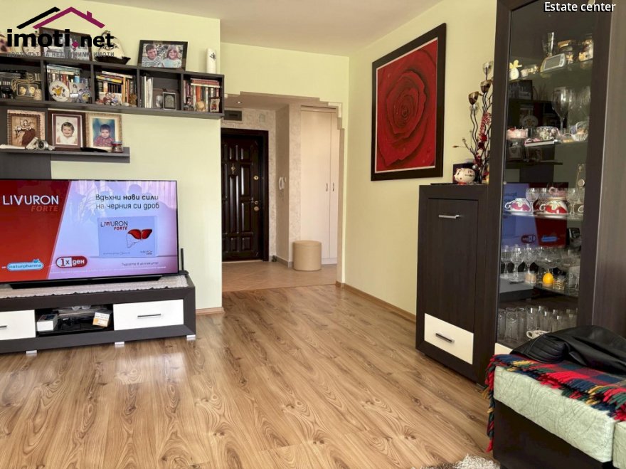 slider image