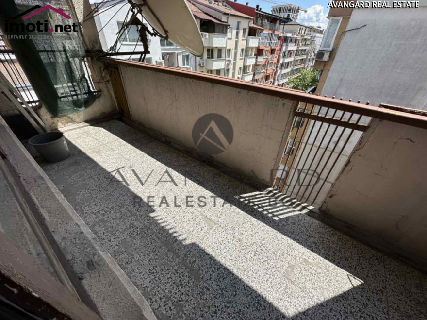 slider image