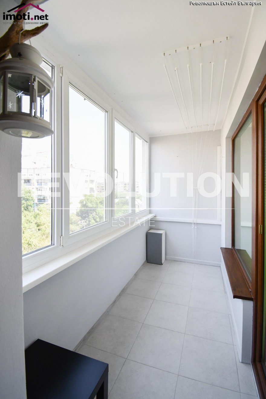 slider image
