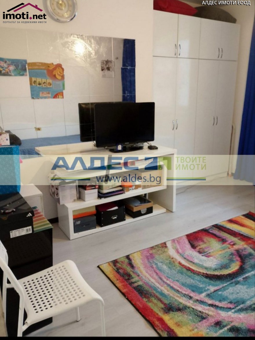 slider image