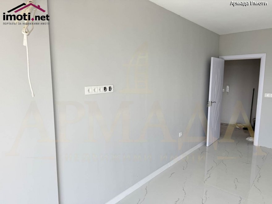 slider image