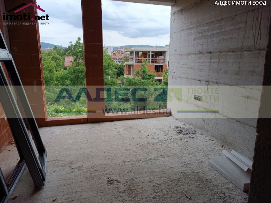 slider image