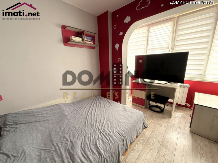 slider image