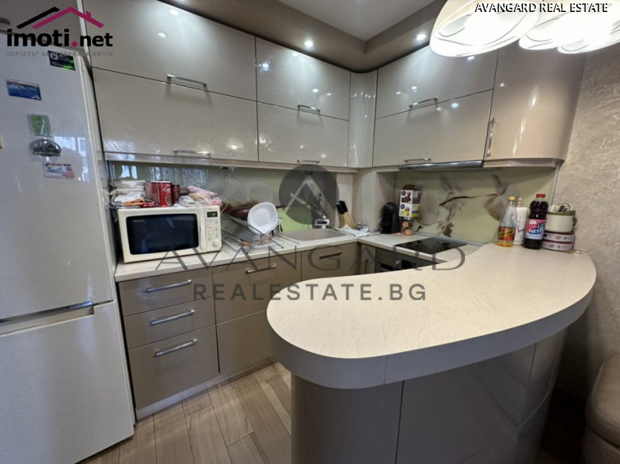 slider image