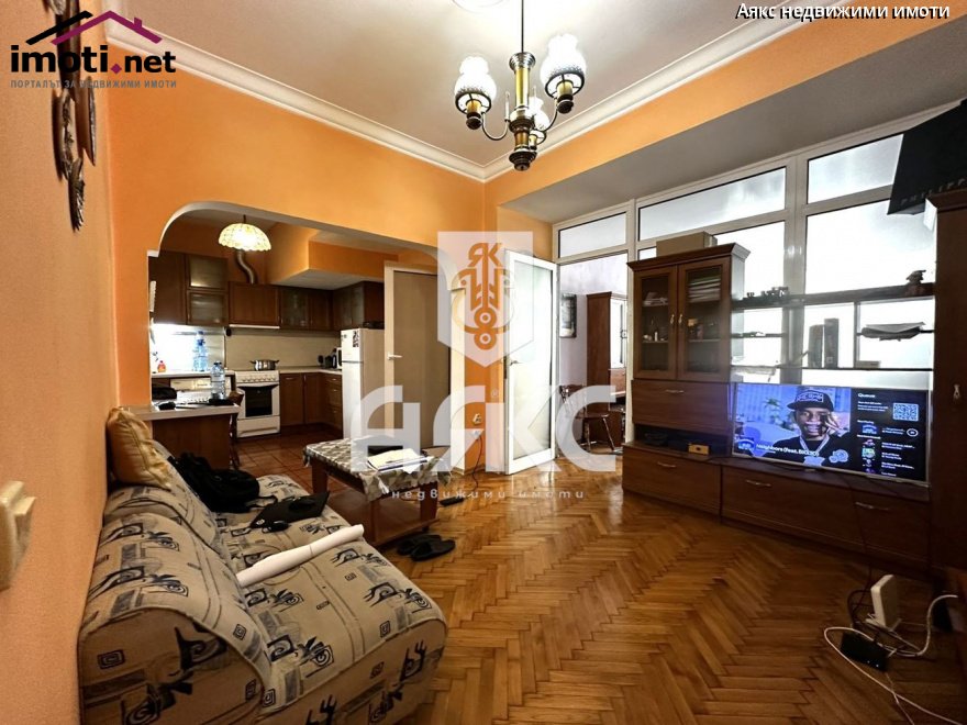 slider image