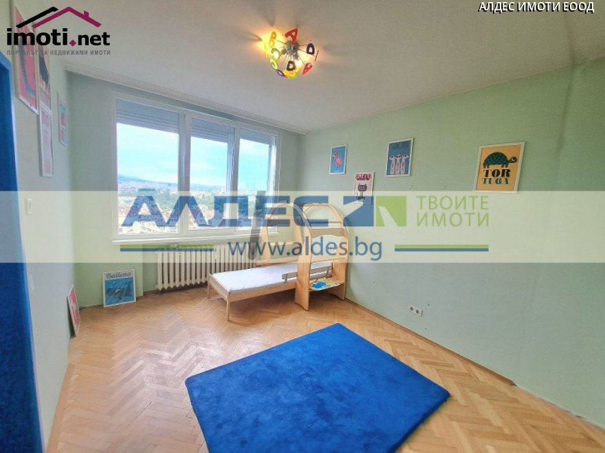 slider image