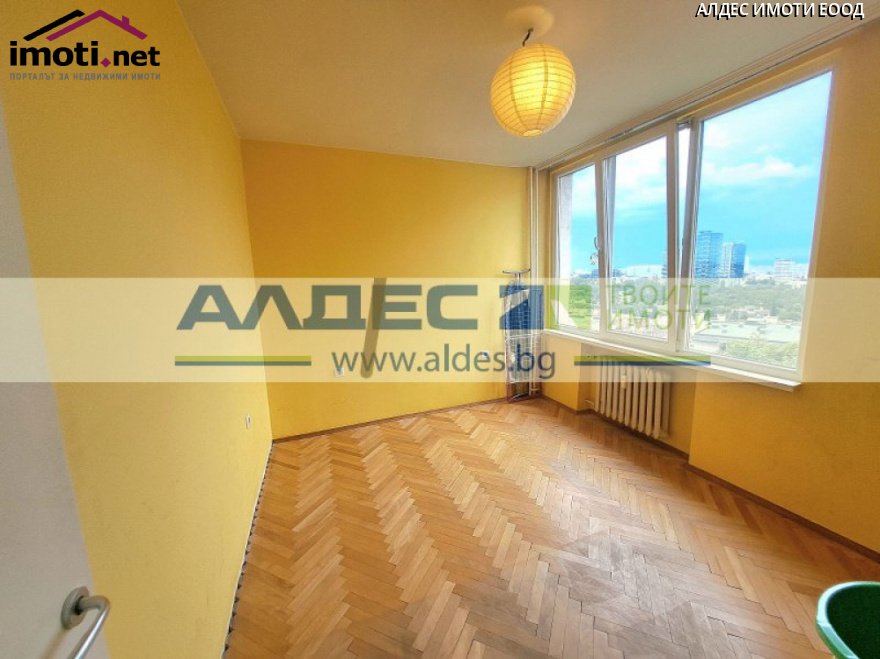 slider image