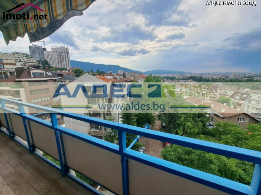 slider image