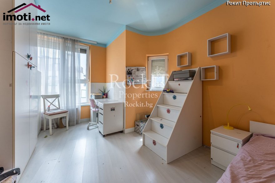 slider image