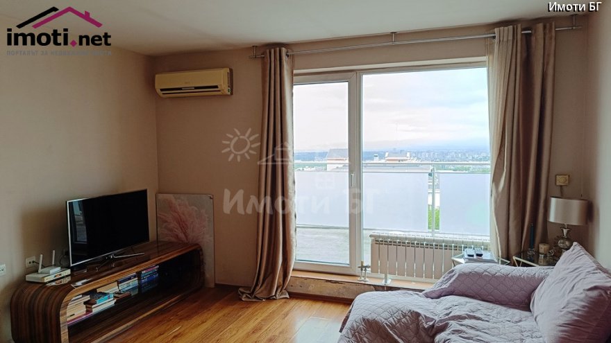 slider image