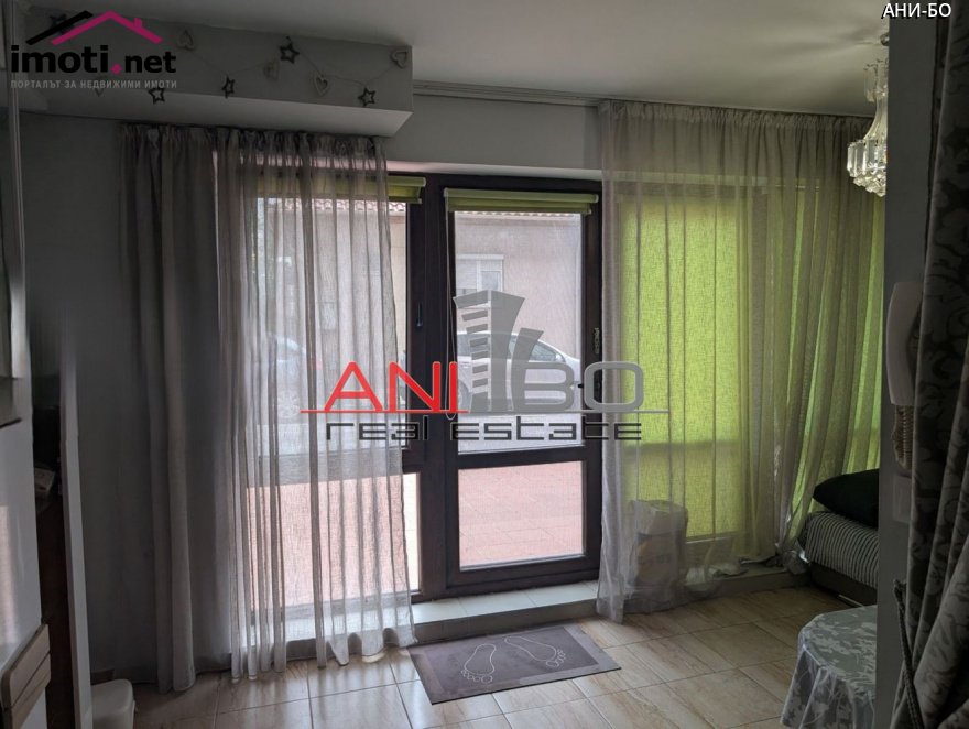 slider image