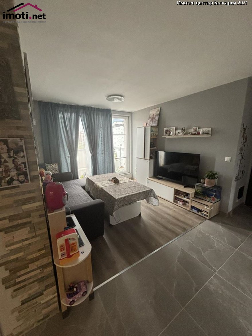 slider image