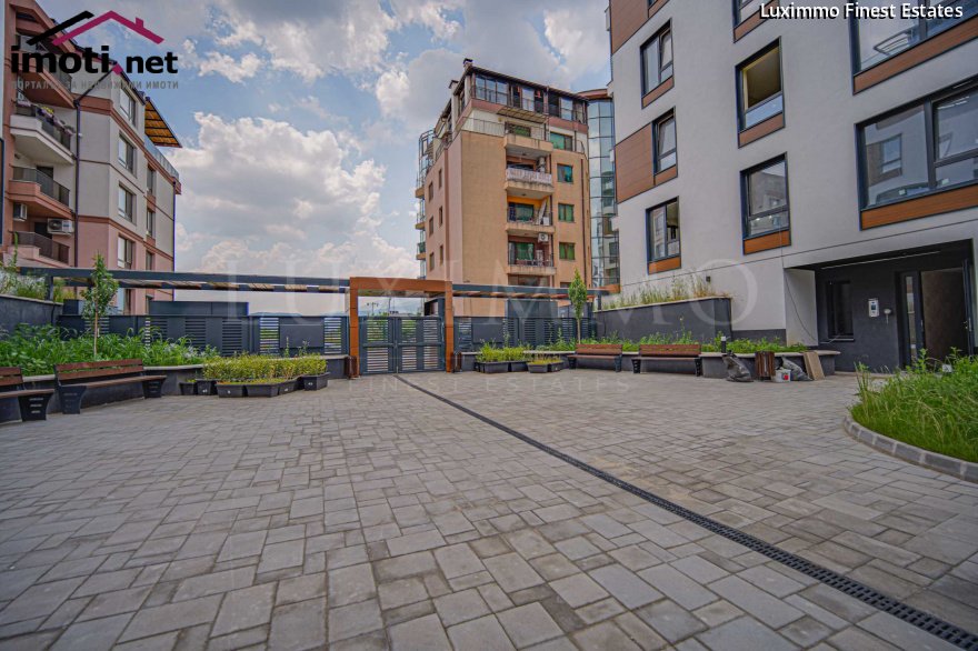 slider image