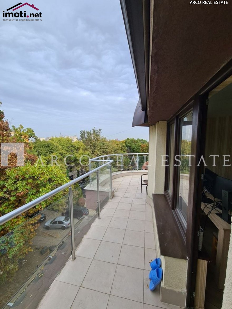 slider image