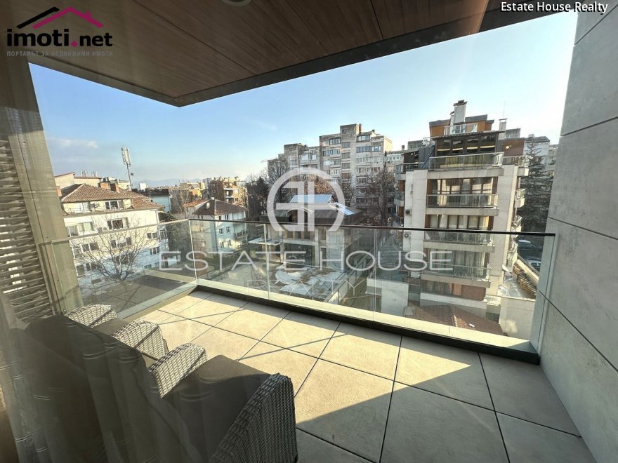 slider image