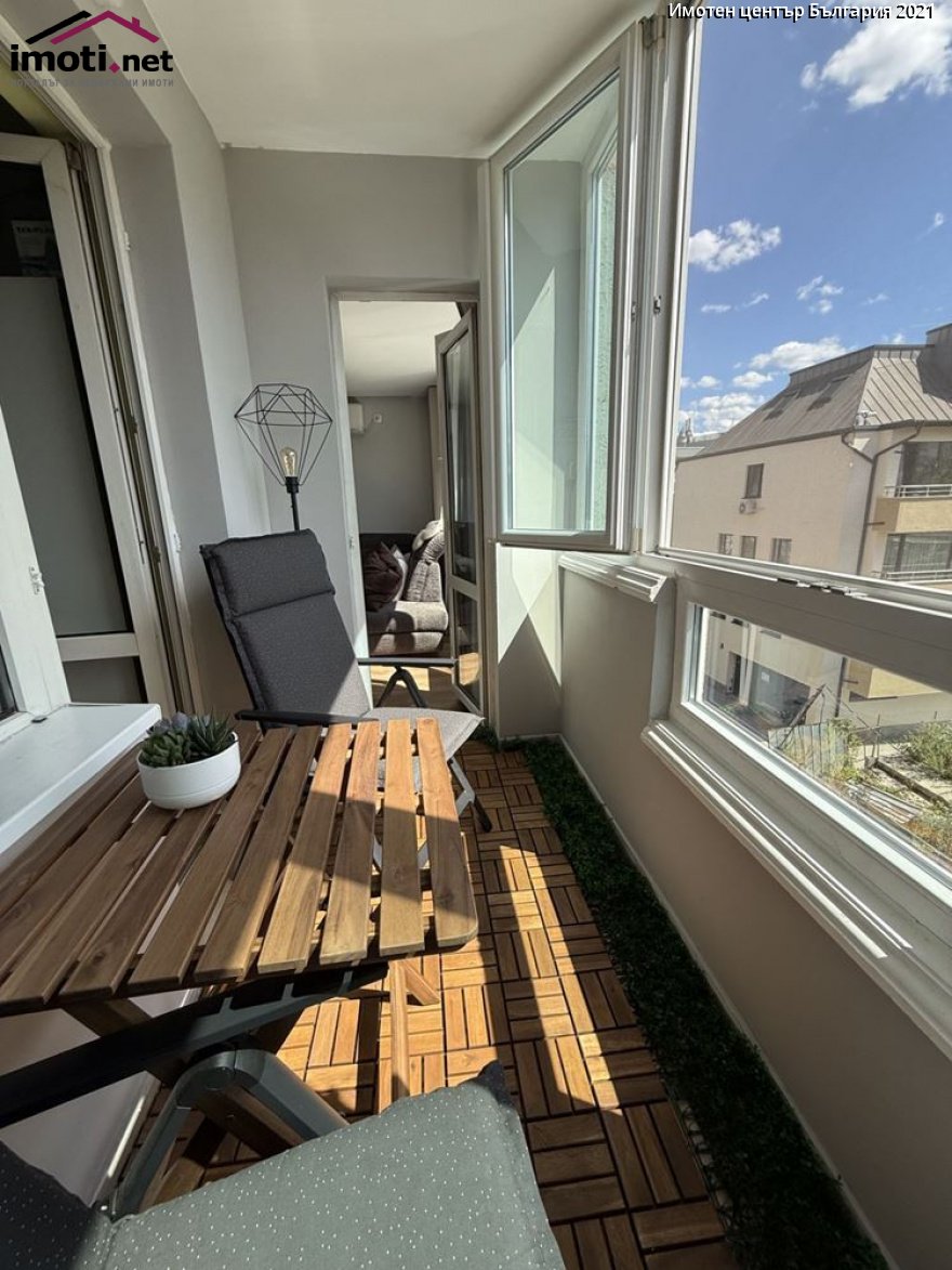 slider image