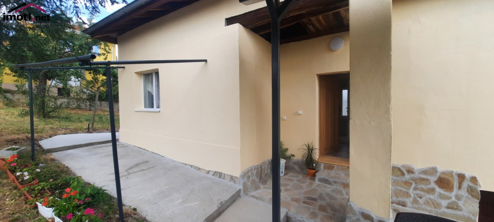 slider image