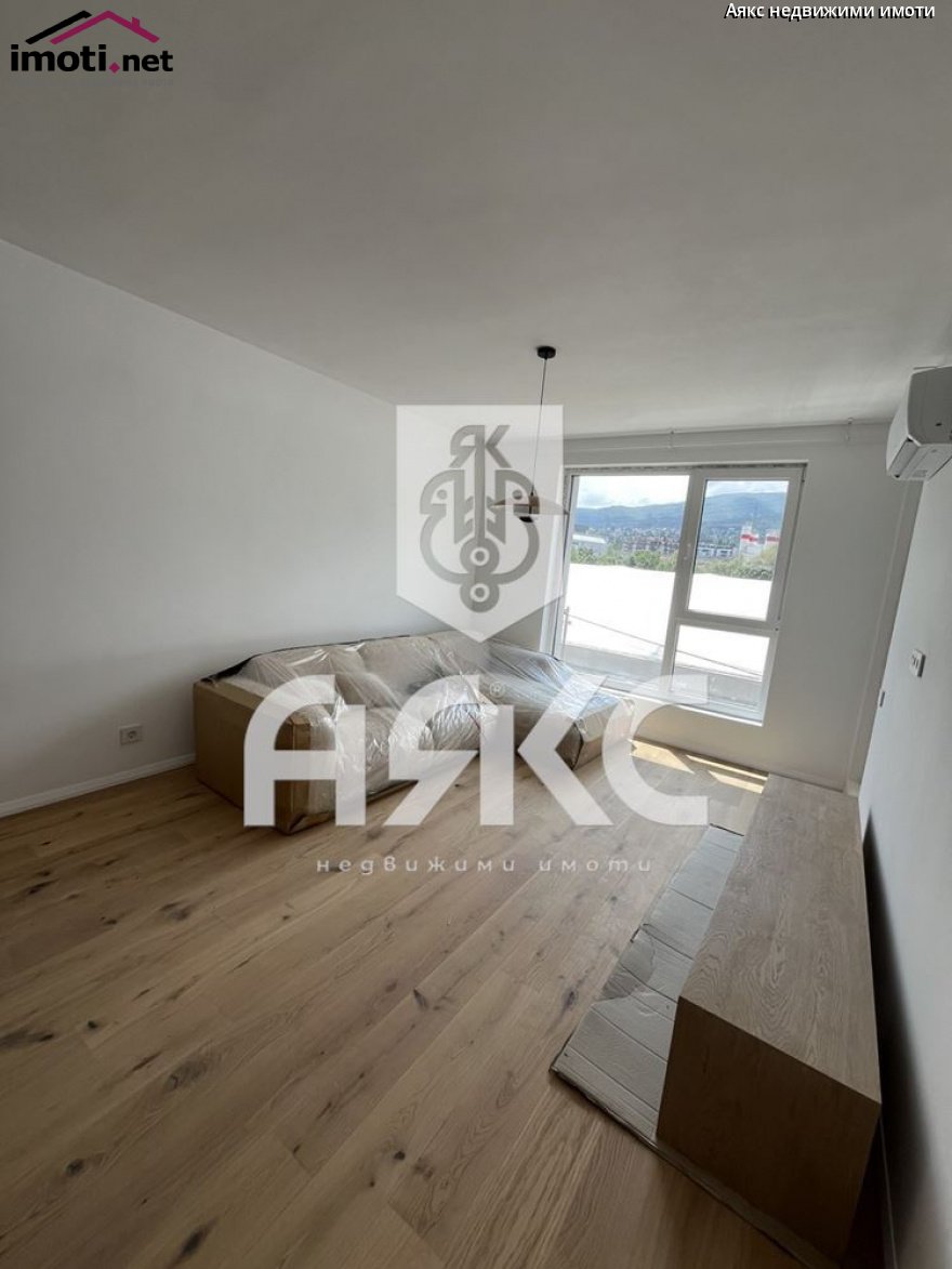 slider image